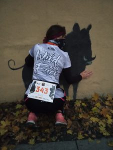 Biegaczka w Wild Run 2020 z Wrocławia. fot. Sylwia Prochowska